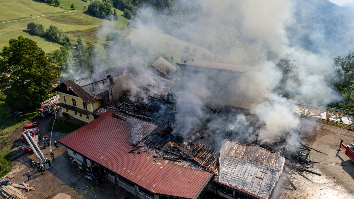 10.06.2021 Brand landwirtschaftliches Objekt